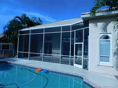 Swimming Pool/Hot Tub/Sauna
