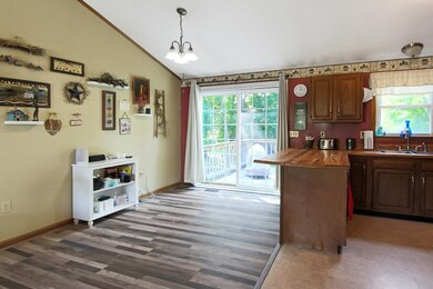 4 Pell Ave, Nashua, NH 03060 - photo 3