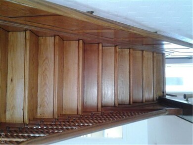 77 W Ettwein St, Bethlehem, PA 18018 - photo 3