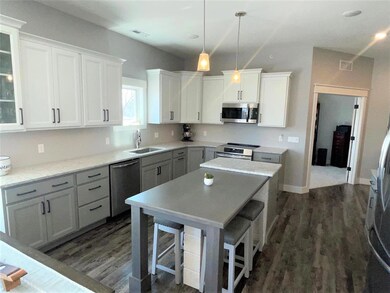 Kitchen With Granite Counter Tops