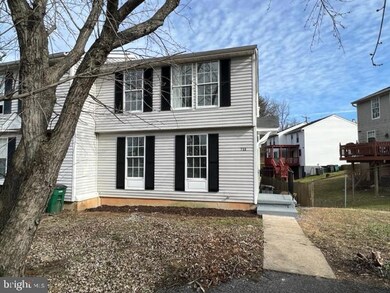 711 Carrington Place, Capitol Heights, MD 20743 - photo 2