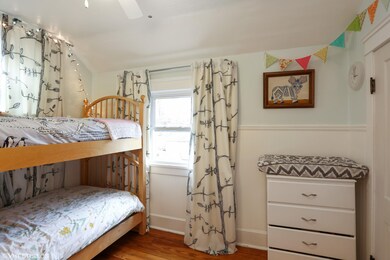 07_1215Phoenix_153_2ndBedroom_HiRes