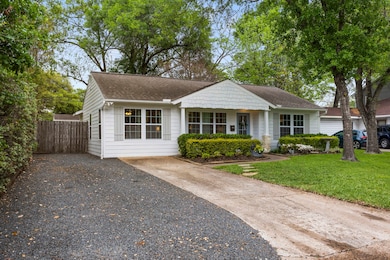 1718 Candlelight Ln, Houston, TX 77018 - photo 2