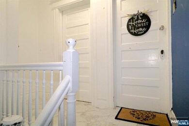 392 Walnut St, Newark, NJ 07105 - photo 2