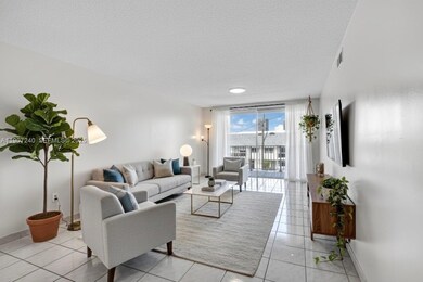 3716 NE 168th St unit 302, North Miami Beach, FL 33160 - photo 4