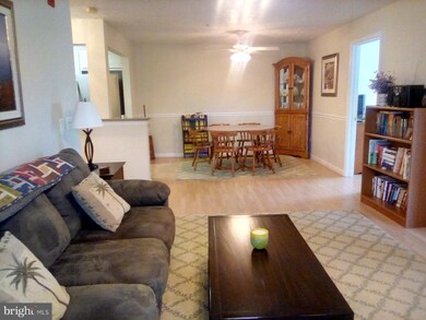 657 Burtons Cove Way unit 8, Annapolis, MD 21401 - photo 2