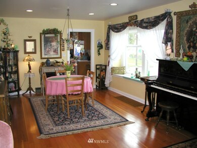 unlisted-address, Everett, WA 98201 - photo 4