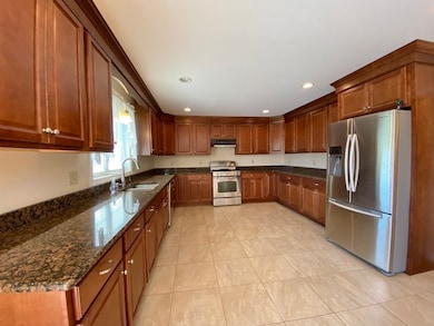28 Focosi Ln, Ludlow, MA 01056 - photo 6