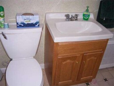 21 Sitnik Ave, Chicopee, MA 01013 - photo 7