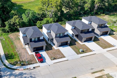 3011 Hawthorne Place Dr, Cape Girardeau, MO 63701 - photo 2