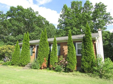 279 Brookside Cir, Florence, MA 01062 - photo 2