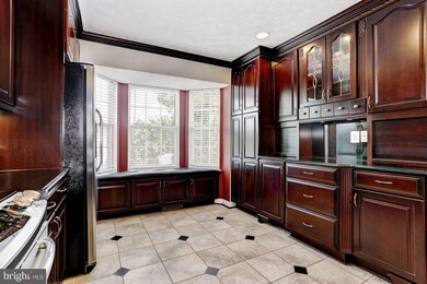 9310 Ridings Way, Laurel, MD 20723 - photo 3