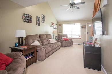 2745 Victoria Ln, Easton, PA 18045 - photo 3