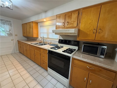 1359 Johnston Ave unit 2, Kittanning, PA 16201 - photo 4