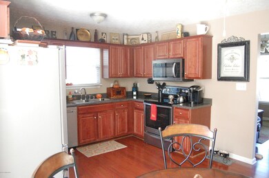 335 Holly Marie Dr, Mount Washington, KY 40047 - photo 5