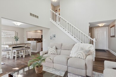 1062 Ridgefield Cir unit T113, Carol Stream, IL 60188 - photo 3