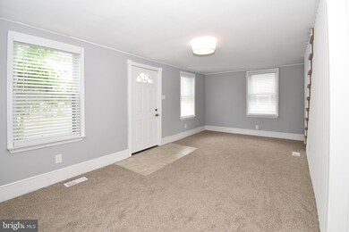 259 Crown Point Rd, West Deptford, NJ 08086 - photo 5