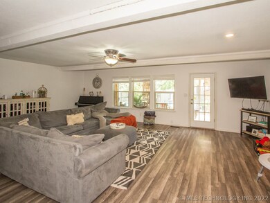 3008 E Memphis St, Broken Arrow, OK 74014 - photo 5