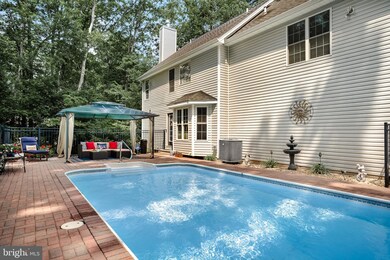 637 Bunny Ln, Harpers Ferry, WV 25425 - photo 3