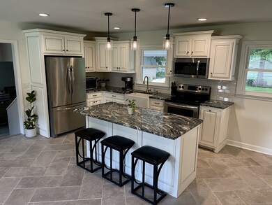 122 Burrum Dr, Shelbyville, TN 37160 - photo 2