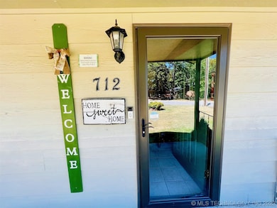 712 E Ross St, Tahlequah, OK 74464 - photo 4