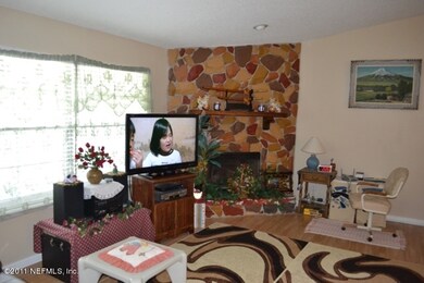 6119 Davon St, Jacksonville, FL 32244 - photo 4