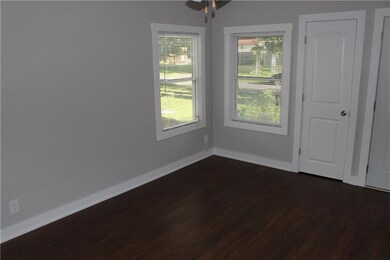 5501 Ovid Ave, Des Moines, IA 50310 - photo 3