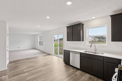 10416 Crystal Coop Ln, Lawrence, IN 46235 - photo 2