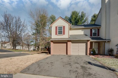 10220 Faire Commons Ct, Burke, VA 22015 - photo 3