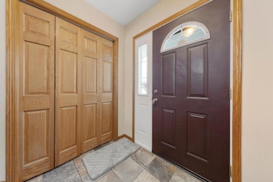 613 Ash Cir, Belle Plaine, MN 56011 - photo 4