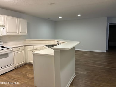 5006 Hunters Trail unit 4, Wilmington, NC 28405 - photo 6