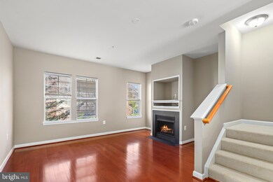 42526 Mayflower Terrace, Ashburn, VA 20148 - photo 4