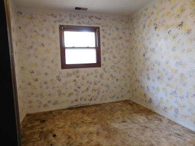 1504 Fulkerson Rd, Niles, MI 49120 - photo 7