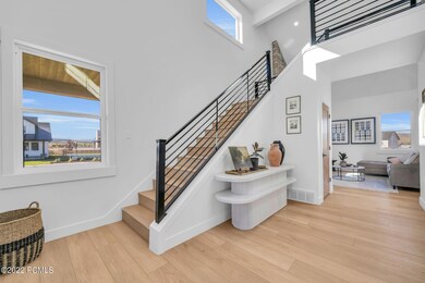 5-web-or-mls-1__01372
