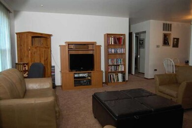 262 Nantucket Harbor unit 904, Schaumburg, IL 60193 - photo 3
