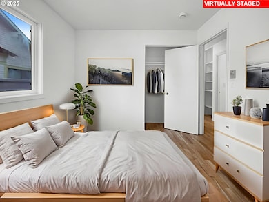 4736 SE 99th Ave, Portland, OR 97266 - photo 4