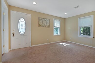 WALL TO WALL CARPET DINING ROOM