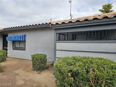 211 N Lamb Blvd unit D, Las Vegas, NV 89110 - photo 4