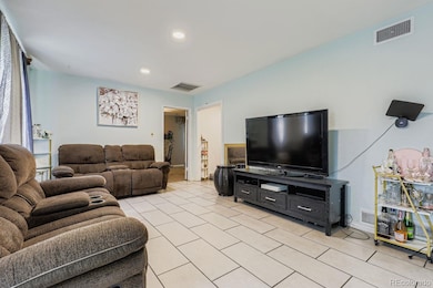 728 Vaughn St, Aurora, CO 80011 - photo 5