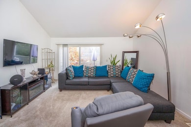 2120 Stone School Cir unit 26, Ann Arbor, MI 48108 - photo 5