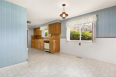 1150 C Ave S, Edmonds, WA 98020 - photo 5