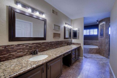 010_Master Bathroom