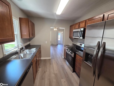 739 6th Ave, Coon Rapids, IA 50058 - photo 5