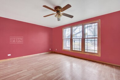 226 Granada Rd, Carpentersville, IL 60110 - photo 6