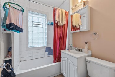 708 S 36th St unit 710, Milwaukee, WI 53215 - photo 2