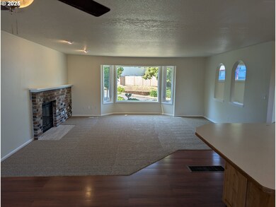 18375 SW Almonte Ct, Beaverton, OR 97007 - photo 3