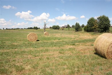 958 Klenc Rd, Tontitown, AR 72762 - photo 2