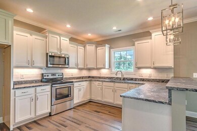 138 Rhetts Way Kitchen