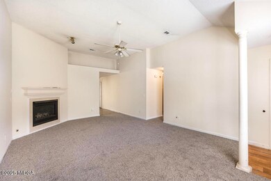 83 Hamilton Woods Dr 8