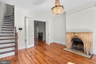 812 E St SE, Washington, DC 20003 - photo 3